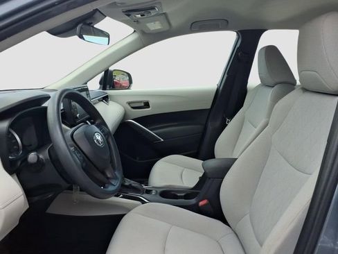 Used 2022 Toyota Corolla Cross L AWD/4WD image 7