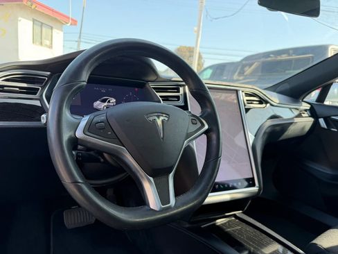 Used 2017 Tesla Model S 75 RWD image 11