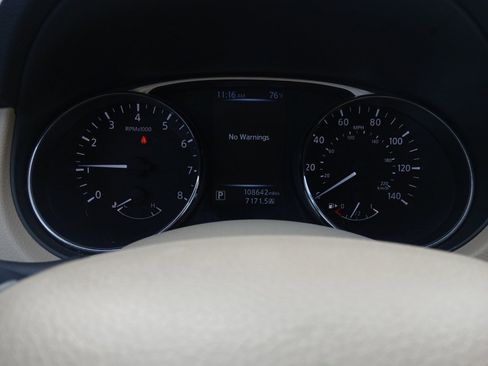 Used 2015 Nissan Rogue S image 19