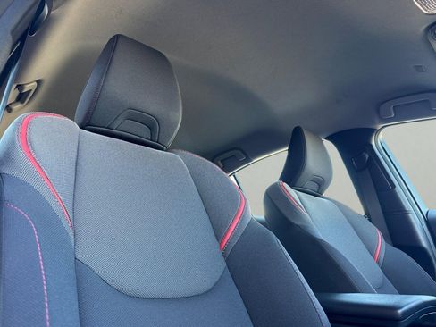 Certified 2025 Toyota Prius Plug-In Hybrid image 22