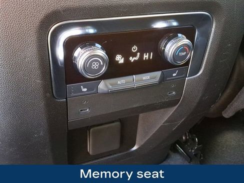 Used 2025 GMC Yukon XL Denali image 14