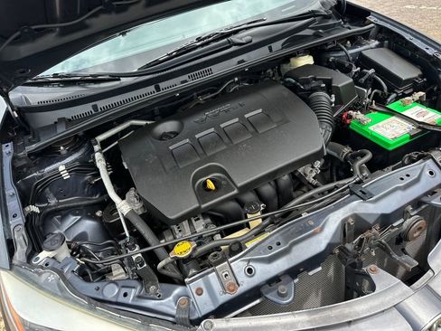 Used 2016 Toyota Corolla LE FWD image 19