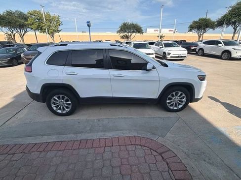 Used 2019 Jeep Cherokee Latitude w/ Popular Appearance Group FWD image 5