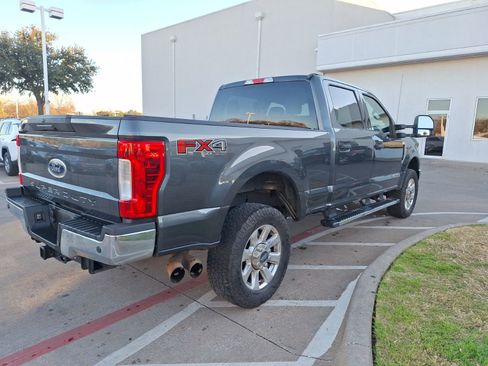 Used 2019 Ford F250 XLT w/ XLT Value Package image 6