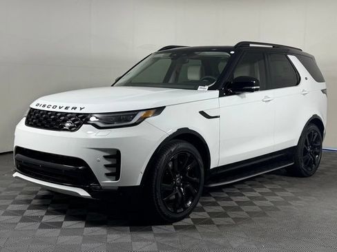 Used 2025 Land Rover Discovery Dynamic SE AWD/4WD image 3