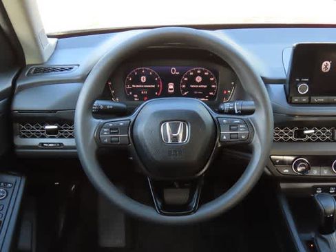 Certified 2023 Honda Accord EX image 17