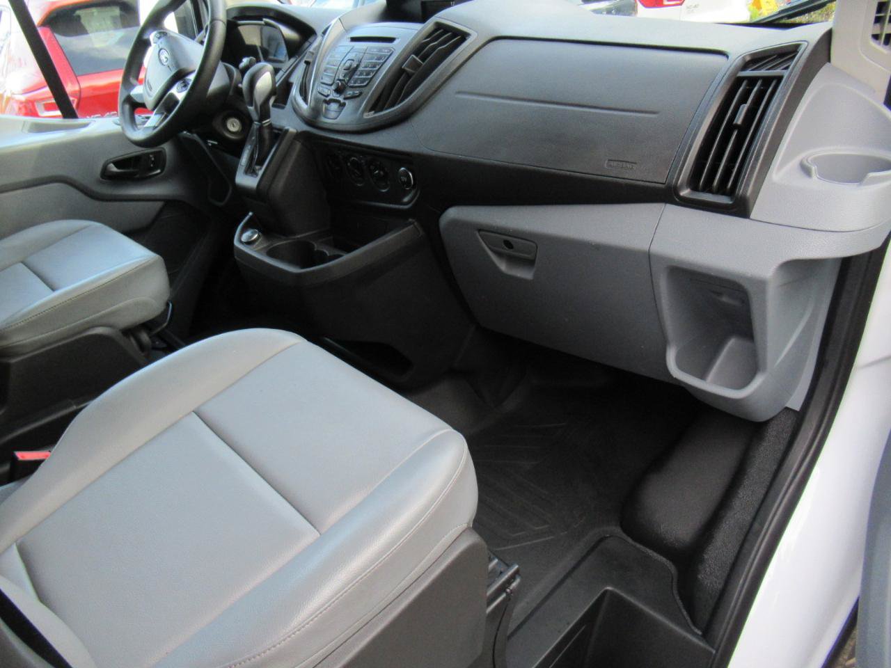 Used 2019 Ford Transit 250 148 Medium Roof RWD image 19