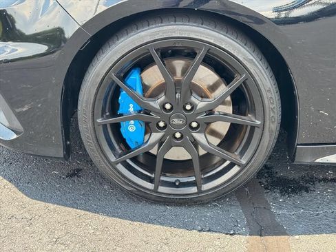 Used 2016 Ford Focus RS AWD/4WD image 9