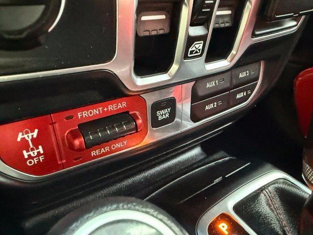 Used 2019 Jeep Wrangler Unlimited Rubicon w/ Dual Top Group AWD/4WD image 28