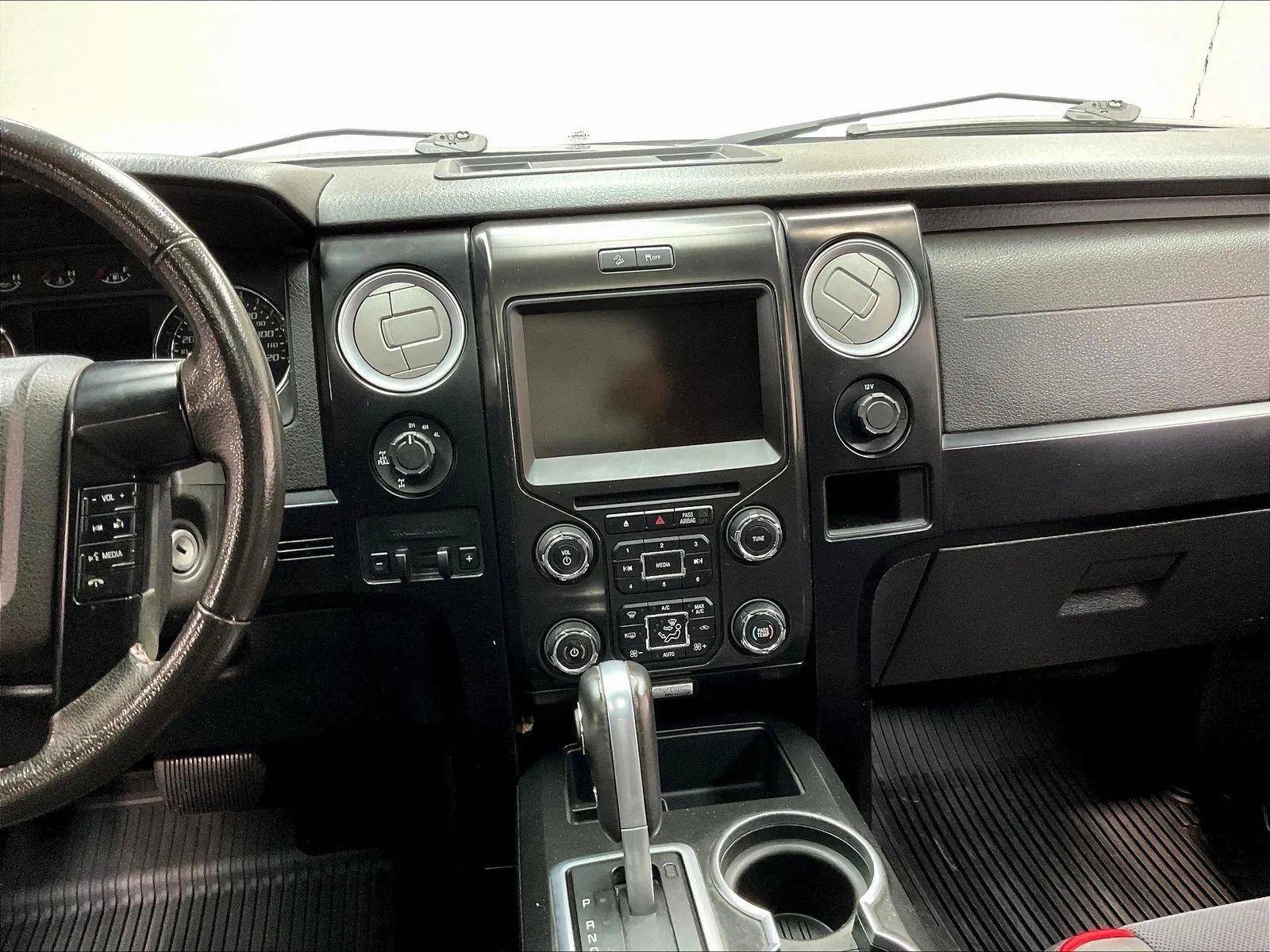 Used 2014 Ford F150 FX4 w/ Equipment Group 402A Luxury AWD/4WD image 22