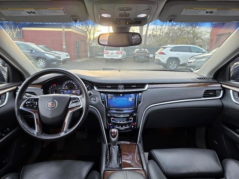 Used 2013 Cadillac XTS Luxury image 39