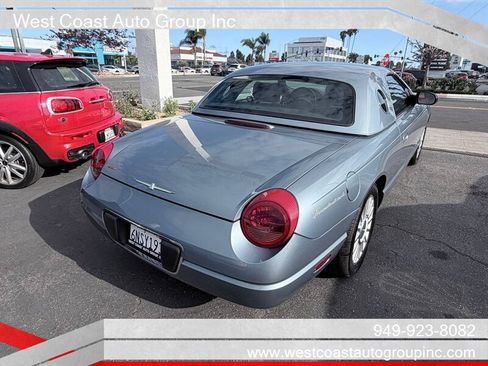 Used 2005 Ford Thunderbird RWD image 3