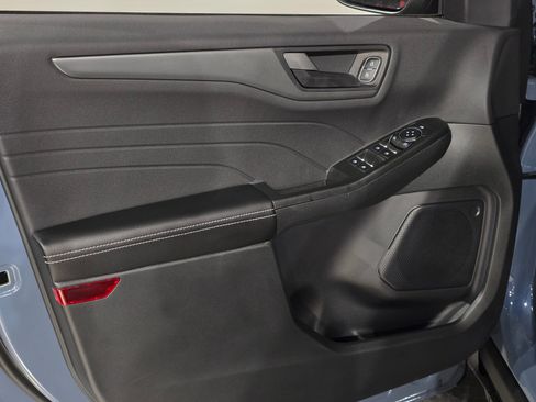 New 2026 Ford Escape Active image 13