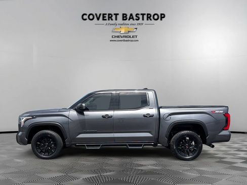 Used 2022 Toyota Tundra SR5 AWD/4WD image 3