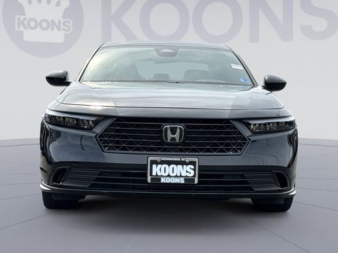 Used 2024 Honda Accord Sport image 11