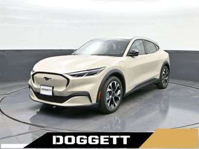 New 2025 Ford Mustang Mach-E Select w/ Comfort Package Lite