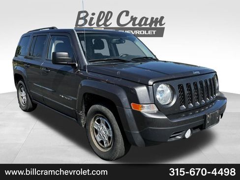 Used 2016 Jeep Patriot Sport w/ Power Value Group FWD image 1