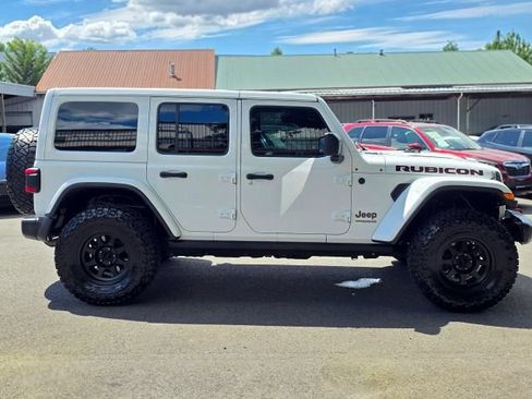 Used 2019 Jeep Wrangler Unlimited Rubicon AWD/4WD image 12