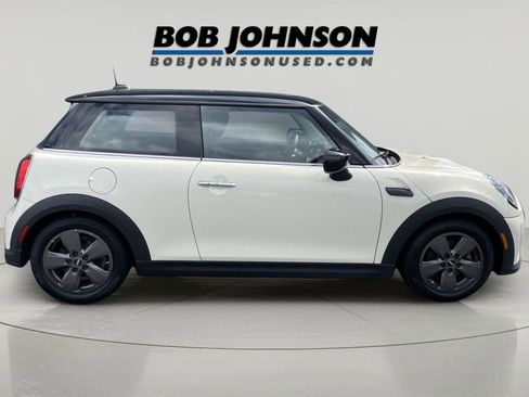 Used 2023 MINI Cooper 2-Door Hardtop image 2