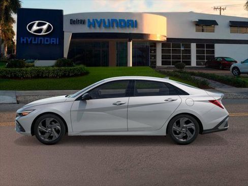 New 2026 Hyundai Elantra Sport FWD image 3