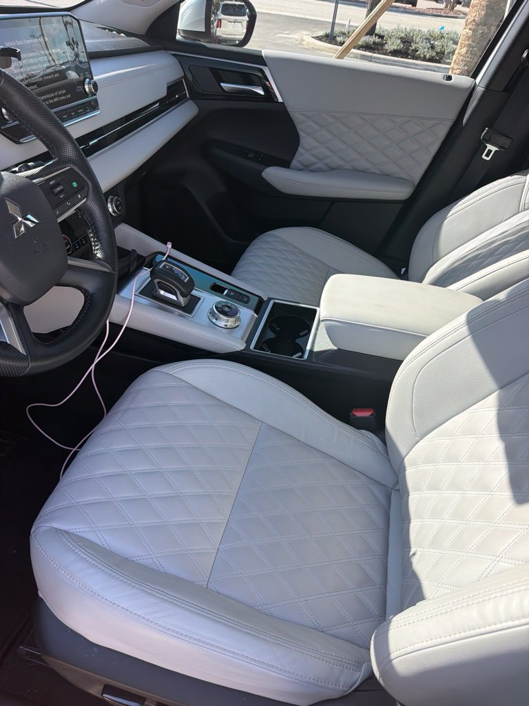 Used 2024 Mitsubishi Outlander SEL FWD image 8