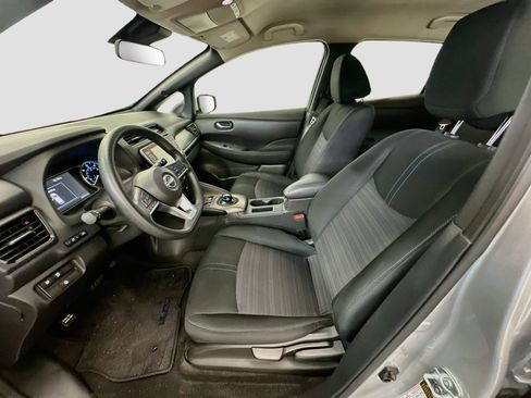 Used 2025 Nissan Leaf S FWD image 13