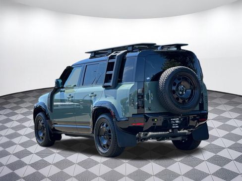 New 2026 Land Rover Defender 110 Trophy Edition AWD/4WD image 4