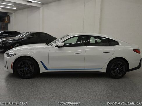 Used 2022 BMW i4 eDrive40 image 4