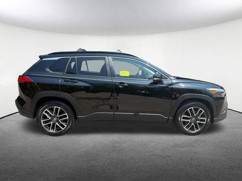 Used 2026 Toyota Corolla Cross XLE AWD/4WD image 15
