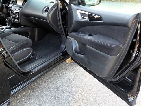 Used 2014 Nissan Pathfinder SV AWD/4WD image 43