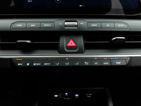 Certified 2025 Kia K4 FWD image 24