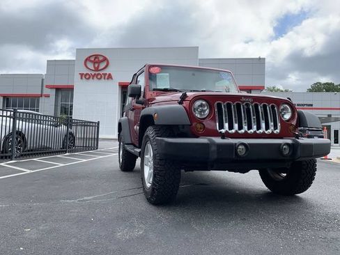 Used 2013 Jeep Wrangler Sport AWD/4WD image 2