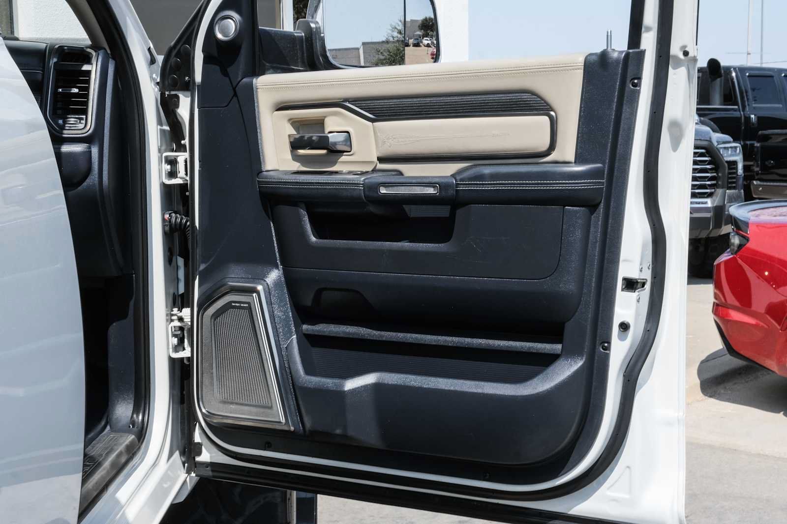 Used 2019 RAM 2500 Limited AWD/4WD image 44