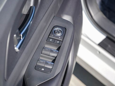 New 2026 Toyota Prius Plug-In Hybrid image 22