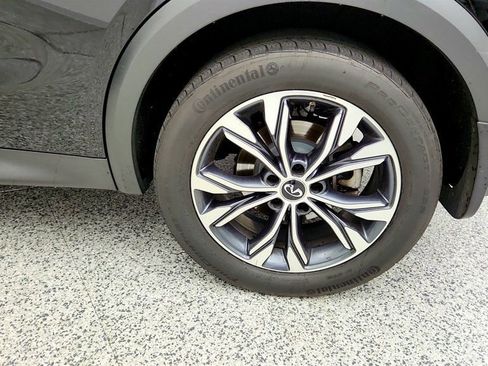 Used 2019 INFINITI QX30 AWD w/ Navigation Package image 9
