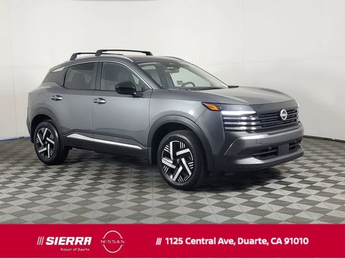 Used 2026 Nissan Kicks SV w/ Cold Weather Package FWD image 1