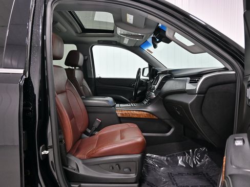 Used 2019 Chevrolet Tahoe Premier w/ Premier Plus Edition AWD/4WD image 31