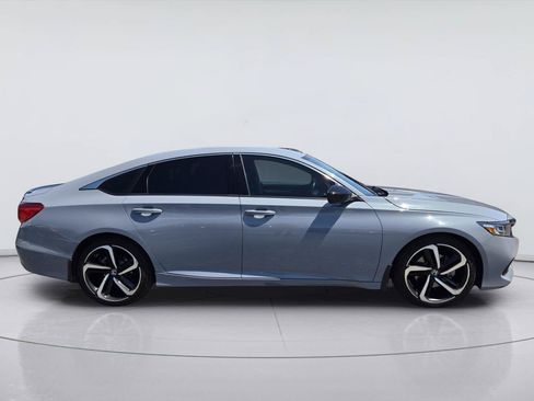 Used 2022 Honda Accord Sport image 4