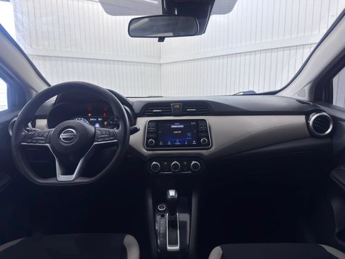 Used 2020 Nissan Versa SV FWD image 17