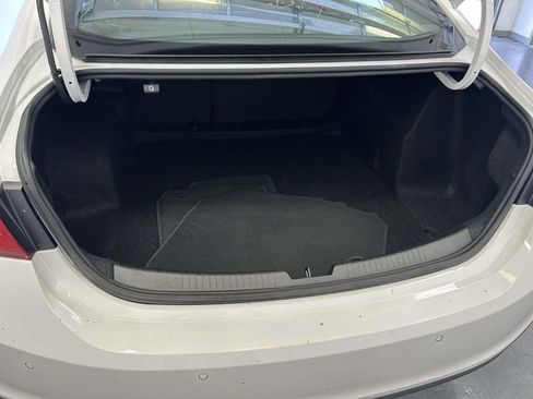 Used 2025 Chevrolet Malibu LT FWD image 12