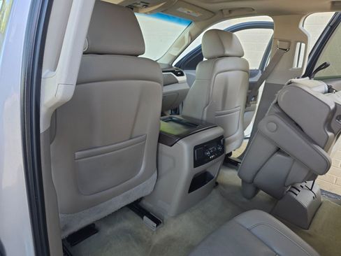 Used 2015 Chevrolet Tahoe LT image 37