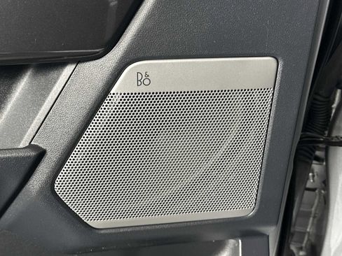 Used 2023 Ford F150 Lariat image 13