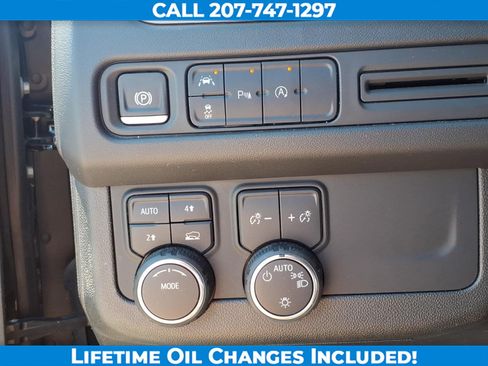 Used 2024 Chevrolet Tahoe LT AWD/4WD image 16