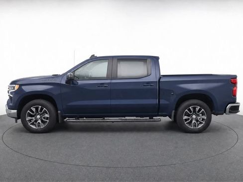Used 2023 Chevrolet Silverado 1500 LT w/ Protection Package RWD image 4