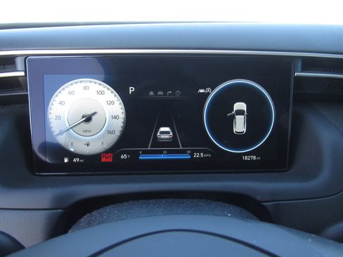 Used 2023 Hyundai Tucson Limited w/ Cargo Package image 9