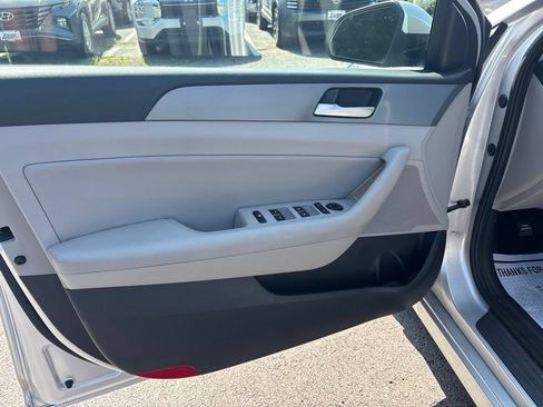 Used 2019 Hyundai Sonata SEL FWD image 15