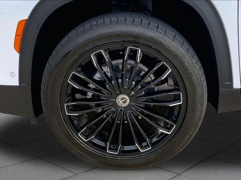 Used 2026 Buick Enclave Preferred w/ Super Cruise Package FWD image 10