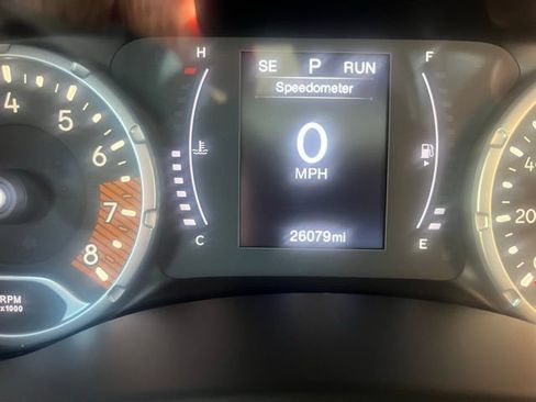 Used 2019 Jeep Renegade Sport w/ Sport Appearance Group AWD/4WD image 22