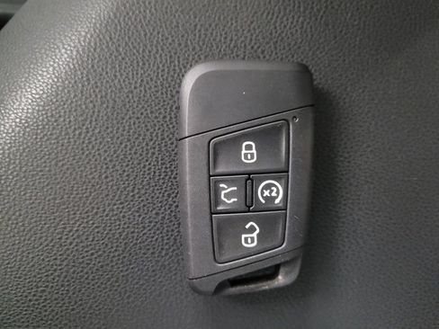 Used 2020 Volkswagen Jetta SEL image 32