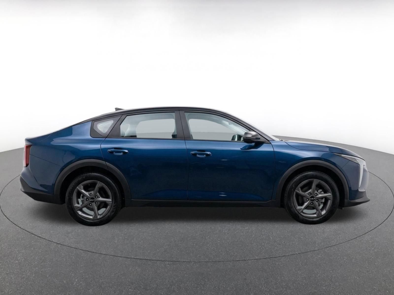 Used 2026 Kia K4 FWD image 9